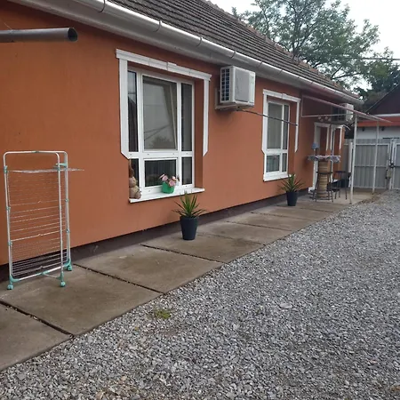 Grevia Apartman Poroszló